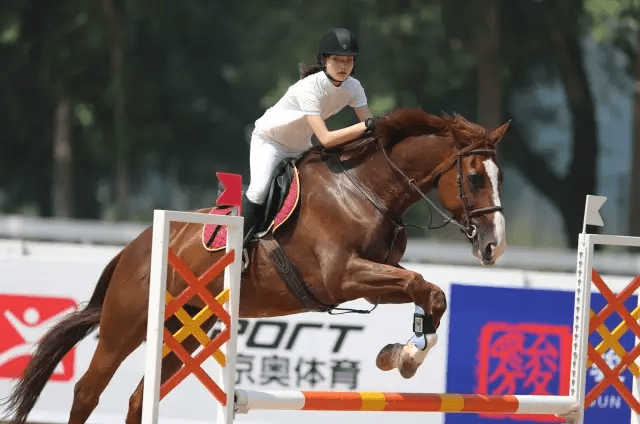 Ming重返赛场，晋级下一阶段首场状态出色，勇士观众沸腾！